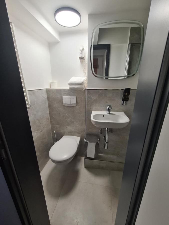 Altan Hotel Hamburg-Harburg Buitenkant foto