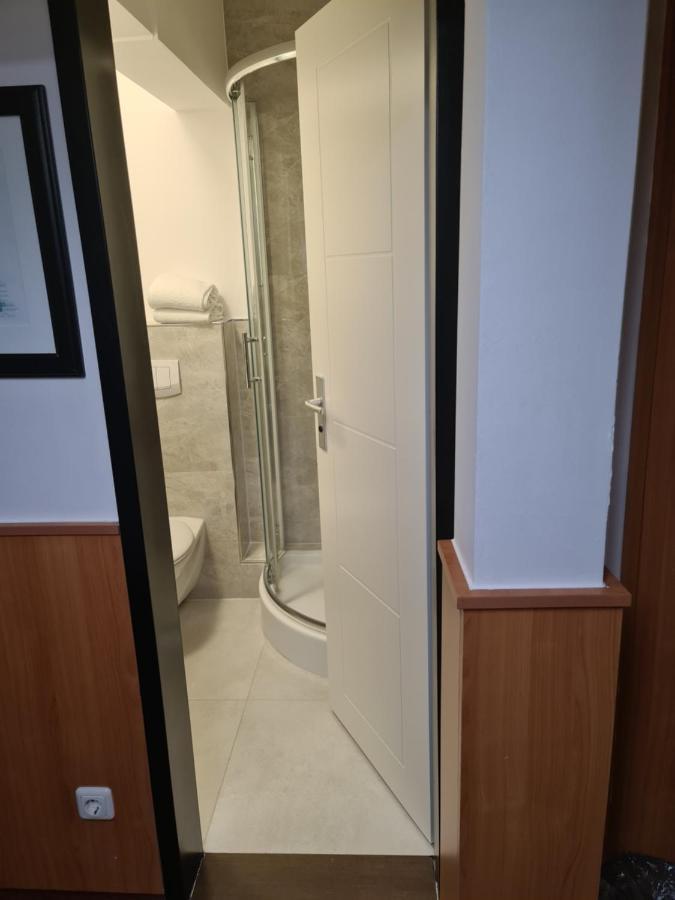 Altan Hotel Hamburg-Harburg Buitenkant foto