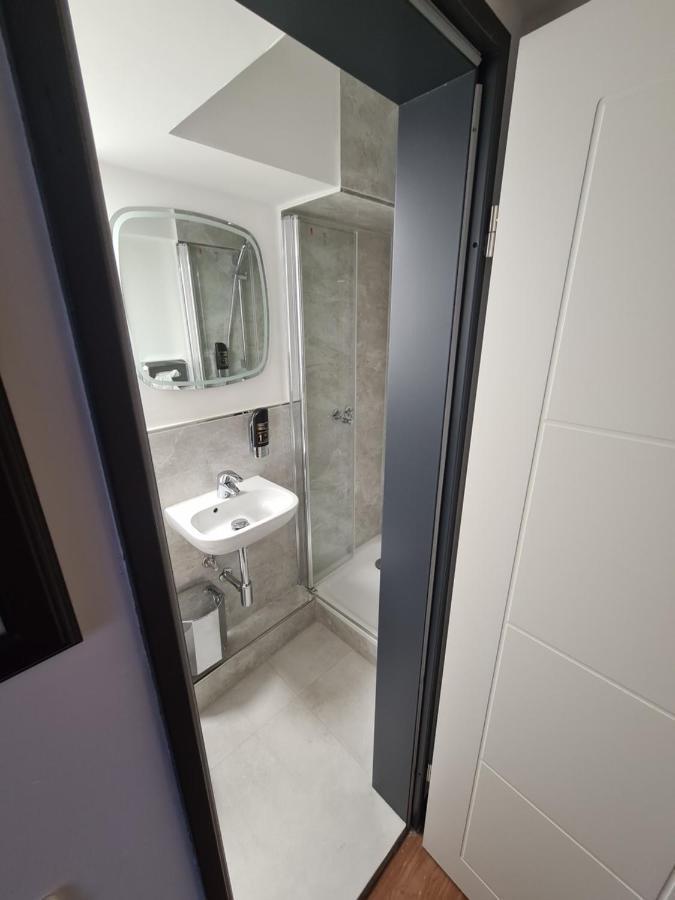 Altan Hotel Hamburg-Harburg Buitenkant foto