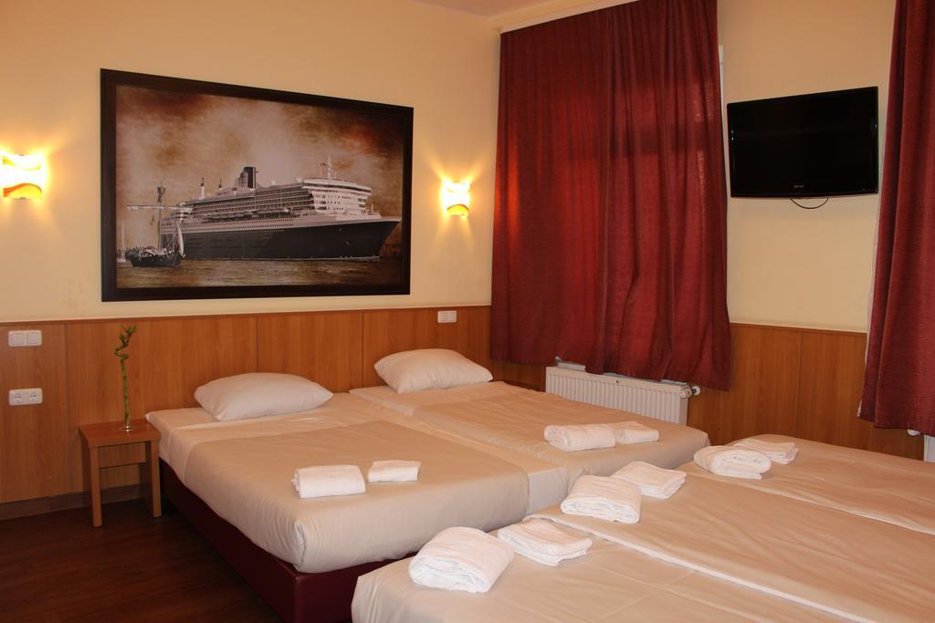 Altan Hotel Hamburg-Harburg Buitenkant foto