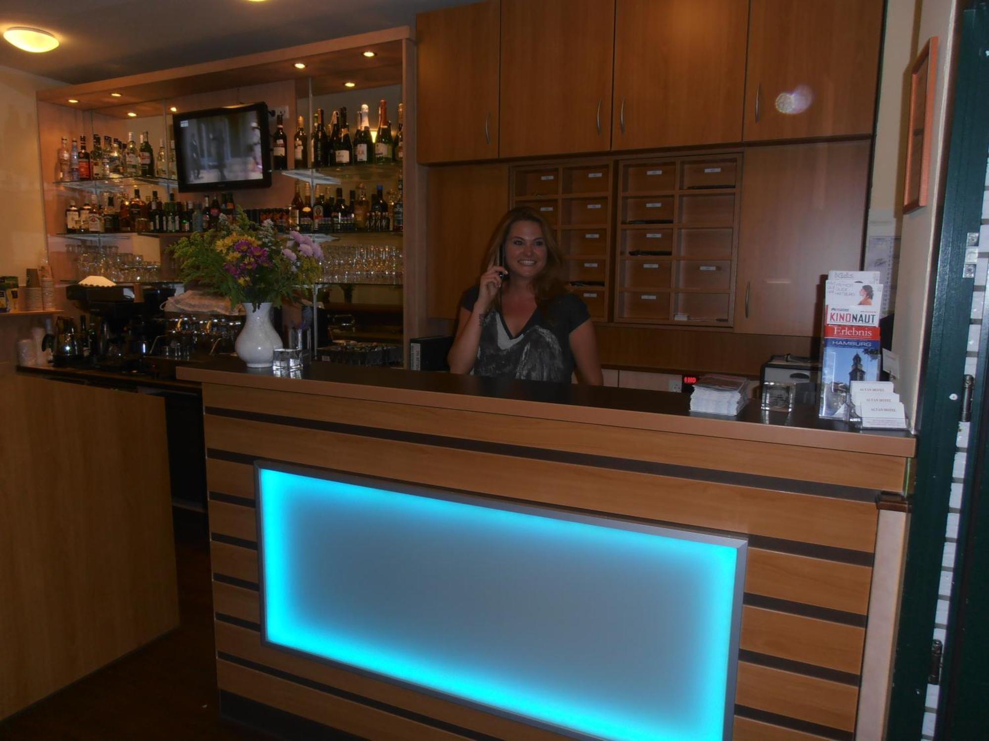 Altan Hotel Hamburg-Harburg Buitenkant foto