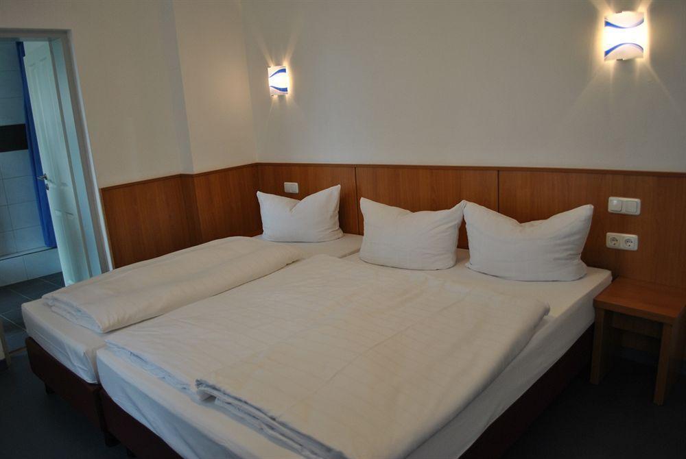 Altan Hotel Hamburg-Harburg Buitenkant foto