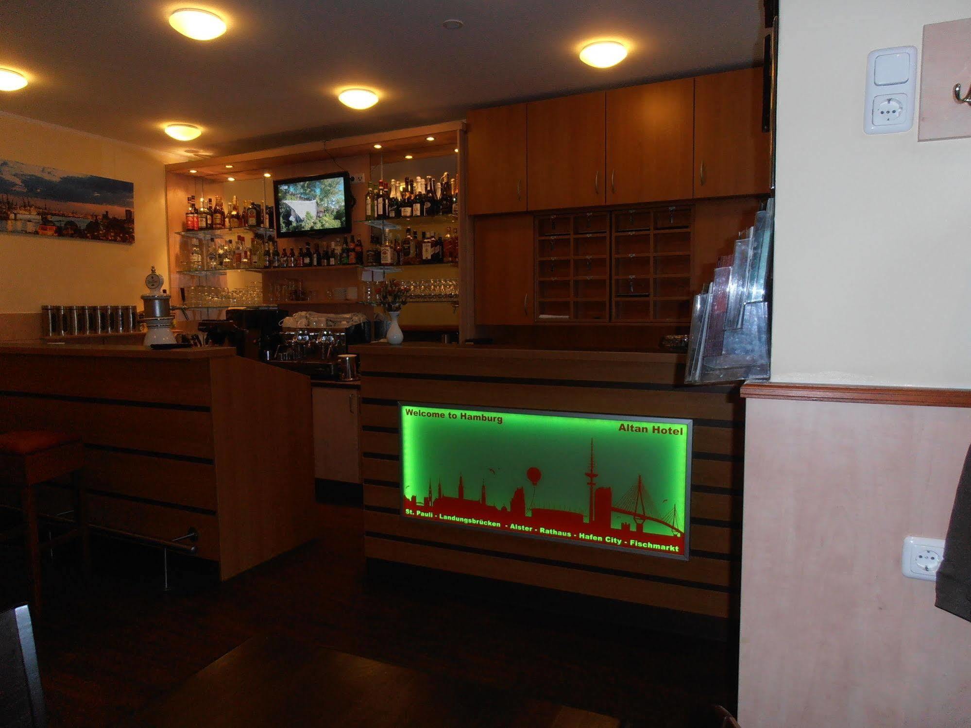 Altan Hotel Hamburg-Harburg Buitenkant foto